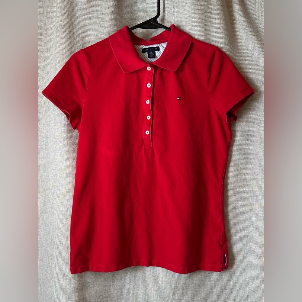 Tommy Hilfiger•women’s classic polo•size medium•cotton blend•bright vibrant red